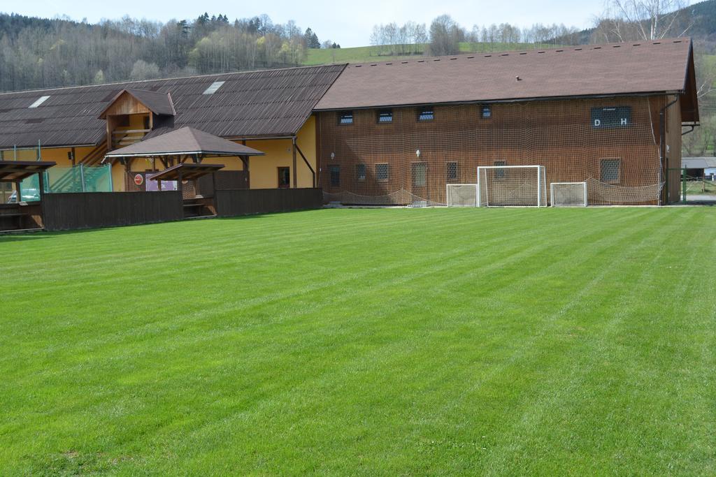 Relax Centrum Gol Loučná nad Desnou Buitenkant foto